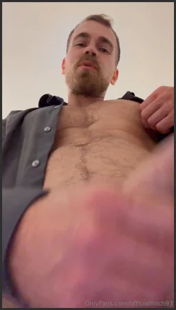 officialfinch93 pov daddy came back from a work trip and had to rain 3836709875 ( 263.0 MB )